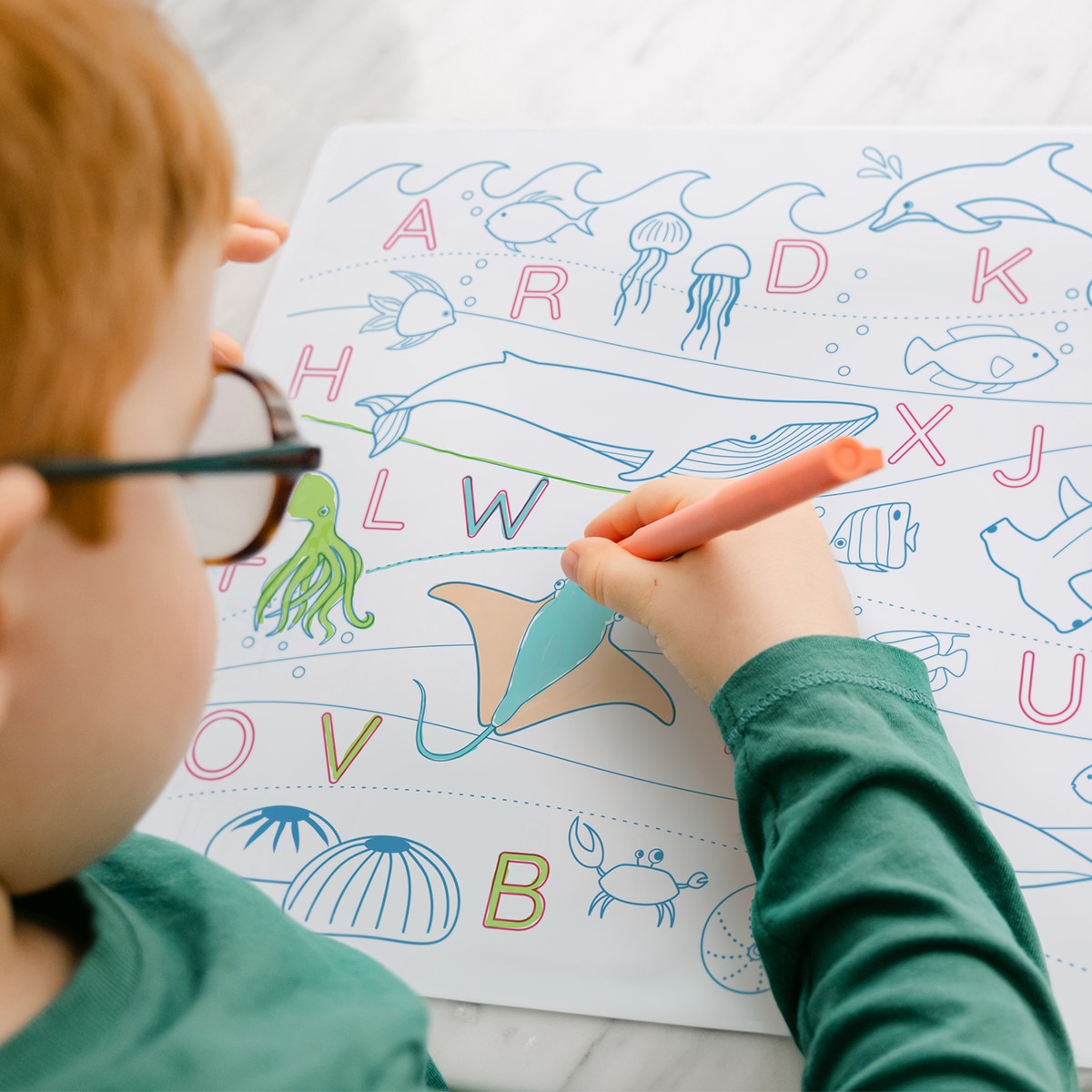 Lettre Coloriage : Créativité et Éducation